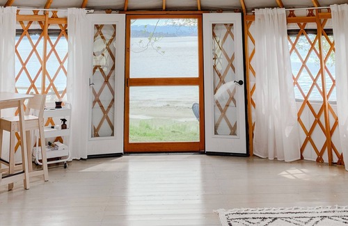 Vashon Island Maison | The authentic PNW waterfront yurt glamping experience!