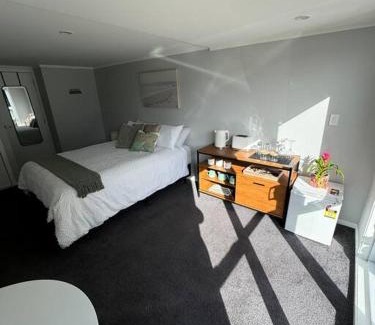 Tauranga South Appartement | The Avenues Hideaway