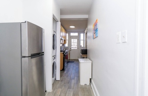 Brightwood Park Maison | The Aviator- Quiet Spacious Home in NW DC