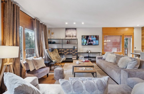 Chermignon Appartement | The B Side - Palm Springs by Mrs Miggins