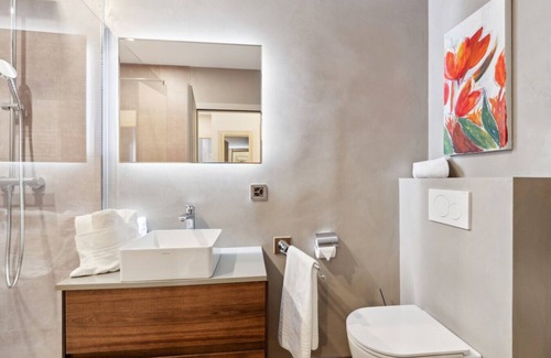 Chermignon Appartement | The B Side - Palm Springs by Mrs Miggins