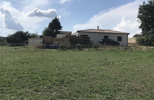 Saint-Marcel-de-Careiret Villa | THE “BAYARENDA” VILLA AND ITS PRIVATE SWIMMING POOL IN A QUIET AREA, BETWEEN VINEYARDS AND GARRIGUES