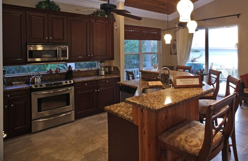 Green Turtle Cay Maison | Beachfront Bahama House