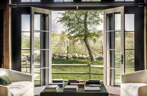 Ipswich Maison | The Barn at Asa Stone Farm