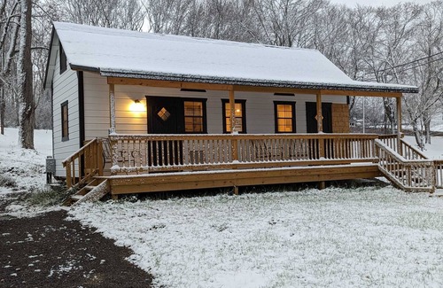 Cuba Maison | The Barn at Orchard's Edge - Event Center