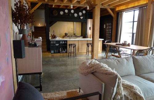 Musk Maison | The Barn at Stonewalls - Farm stay in 25 acres In Daylesford