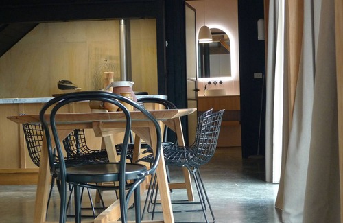 Musk Maison | The Barn at Stonewalls - Farm stay in 25 acres In Daylesford