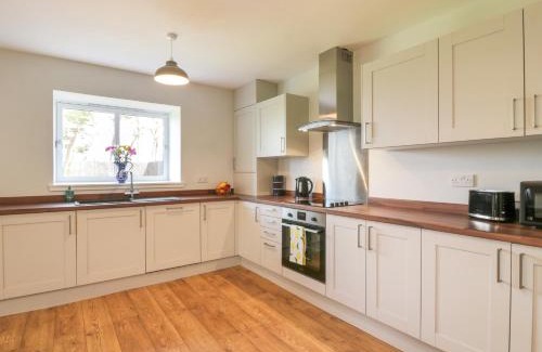 Airdrie Maison | The Barn, Drumbow Farm