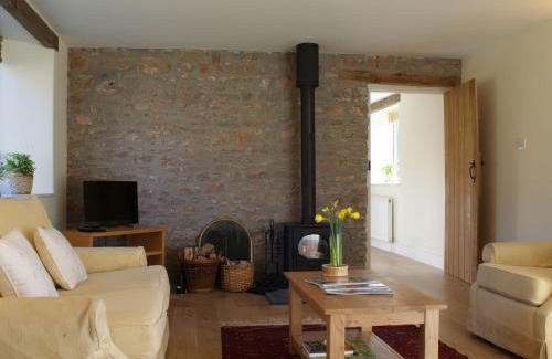 Axbridge Maison | The Barn