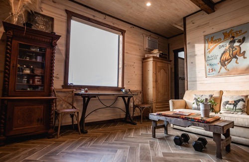 Sutherland Springs Autre | The Barn Loft