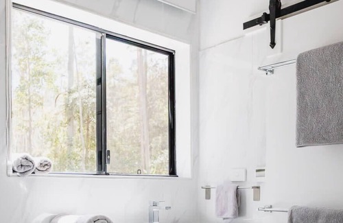 Kidaman Creek Cabine | 'The Barn' Luxury escape only 8 mins from Witta.