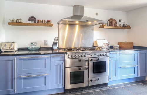 Tunstead Cottage | THE BARN, pet friendly, with pool in Hoveton & Wroxham