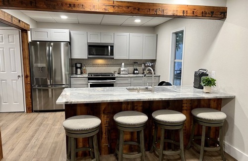 Bulverde Maison | The Barndeaux Guest House - 3 BR/3BA, Bulverde, TX