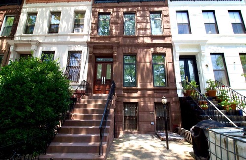 Bedford-Stuyvesant Maison | The Barton – Cozy Renovated Home in Brooklyn (3A)