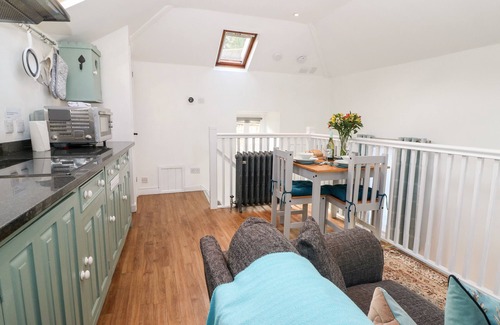 Blockley Maison | THE BATH HOUSE, pet friendly, with a garden in Blockley