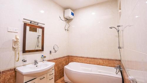 Pottuvil Division 2 Hôtel | The Bayberry Hotel&Resort Arugambay