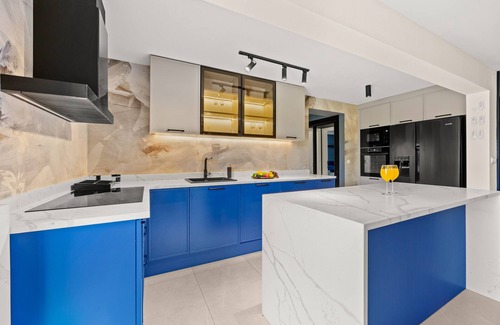 Kozino Appartement | The Bayfront - Luxury Pool Residence