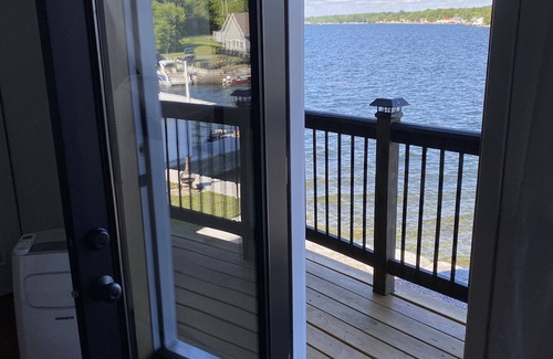 Dexter Maison | The Bayview, a lakehouse with 270 degree view of Guffin Bay and Adams Cove.