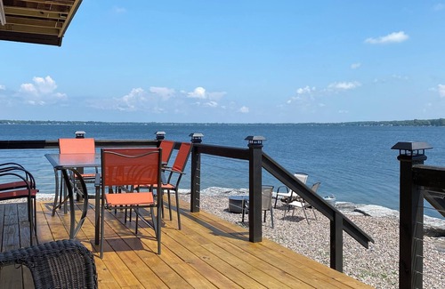 Dexter Maison | The Bayview, a lakehouse with 270 degree view of Guffin Bay and Adams Cove.