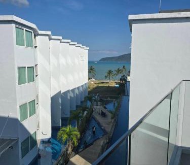 Rawai Hôtel | The beach front Condo