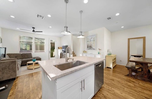 Imperial Beach Appartement | The Beach Hive/Newly remodeled