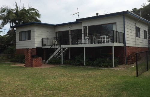 Surfside Cottage | The Beach House Batemans Bay