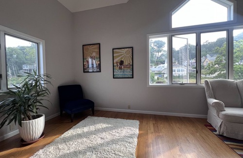 Huntington Maison | The beach is your backyard! Waterfront Home in Long Island's Huntington