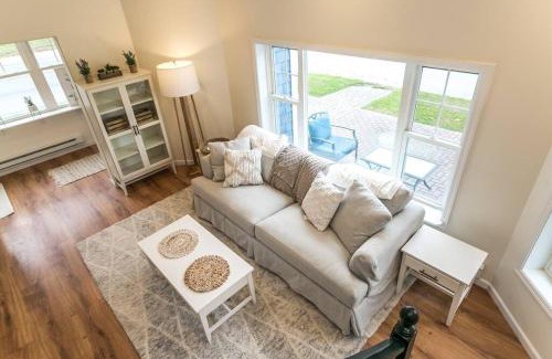 Sylvan Beach Maison | The Beach Pad- A Luxury Sylvan Getaway
