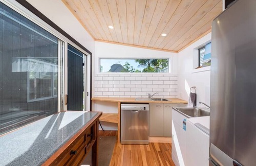 Papamoa Beach Maison | The Beach Place - Papamoa