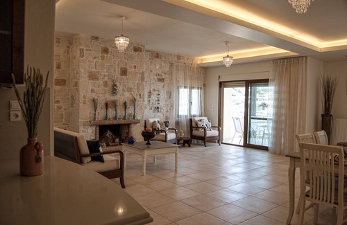 Lygaria Appartement | L'appartement en bord de mer fait partie du complexe Villa Omega à Lygaria Beach. En