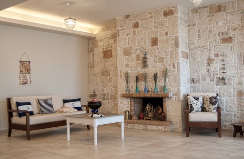 Lygaria Appartement | L'appartement en bord de mer fait partie du complexe Villa Omega à Lygaria Beach. En