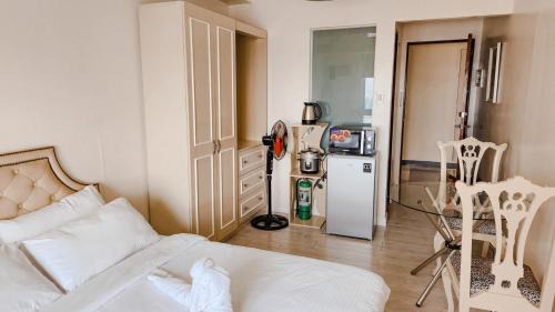Legazpi Village Maison | The Beacon Condo - Studio Tower 1