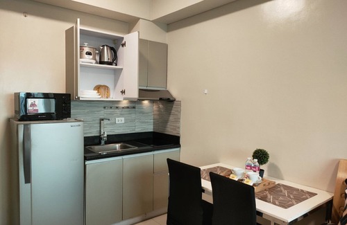 Legazpi Village Maison | The Beacon Makati by Cozi Condotels