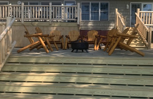 Inlet Maison | The Bears Cottages House on 4th Lake