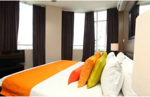 Male Hôtel | The Beehive