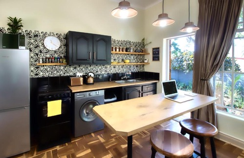 Makhado Appartement | The BeeKeeper's Inn