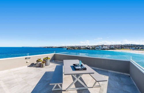 North Bondi Appartement | Penthouse spacieux sur la célèbre Bondi Beach de Sydney avec des vues spectaculaires