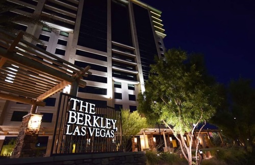 Spanish Lake Copropriété | The Berkley LasVegas mins. from the strip very close to the stadium-Condo A