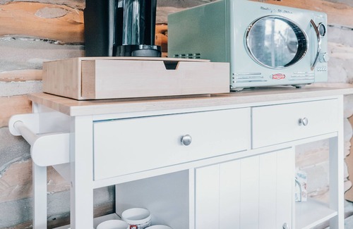 Volente Cabine | The Best Little Shorehouse in Texas