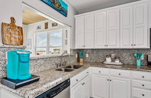 Navarre Beach Maison | The BEST VIEWS with family friendly gameroom!