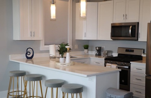 Tri-Taylor Appartement | Exquisite Haven 1bd / 1bth Entire Apartment