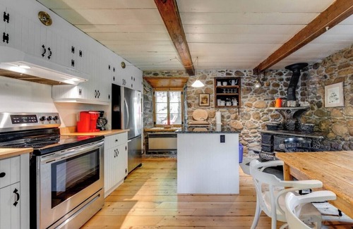 Saint Ferreol les Neiges Cottage | Maison Bilodeau Éthier - 5 chambres - 13 personnes