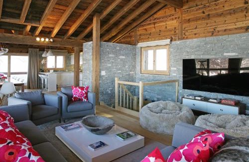Riddes Chalet De Ski | The Big Bear