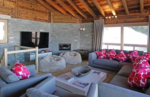 Riddes Chalet De Ski | The Big Bear