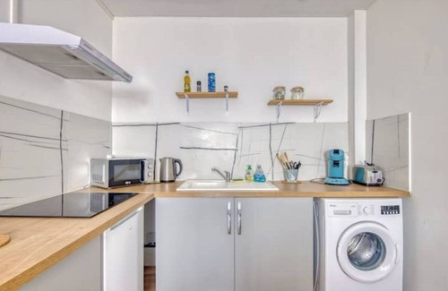 Bergerac Appartement | The Big Blue 💙 from Bergerac 🐝
