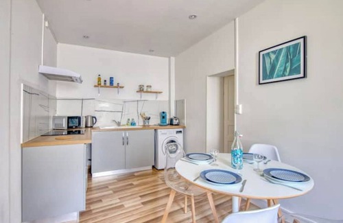 Bergerac Appartement | The Big Blue 💙 from Bergerac 🐝
