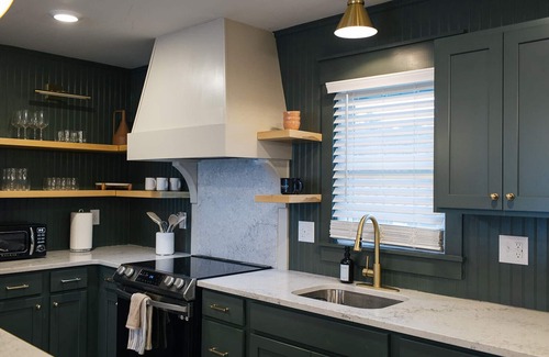 Chambersburg Maison | The 'Big House' at The Mane & Co.