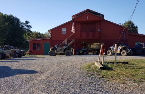 Ashley Oaks Maison | The Big Red Barn Unit #2 Direct Trail Access- 150 yards to G-23