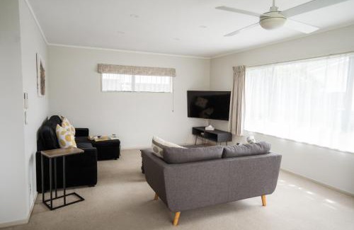 Greerton Maison | The Billy Ritz