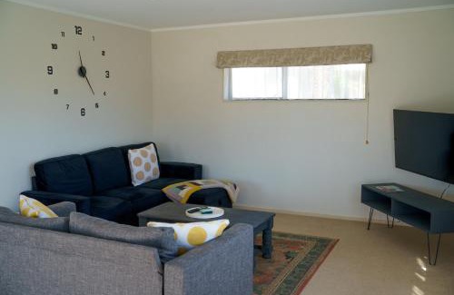 Greerton Maison | The Billy Ritz